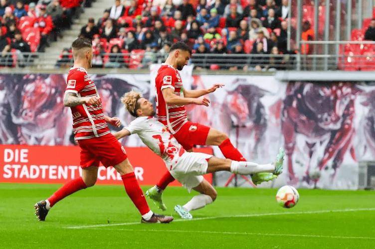 爱游戏登录入口-里程碑夜费耶诺德防线松动，足总杯今晚刷纪录，压力陡增，球队文化再被提及(乌德勒vs费耶诺德)